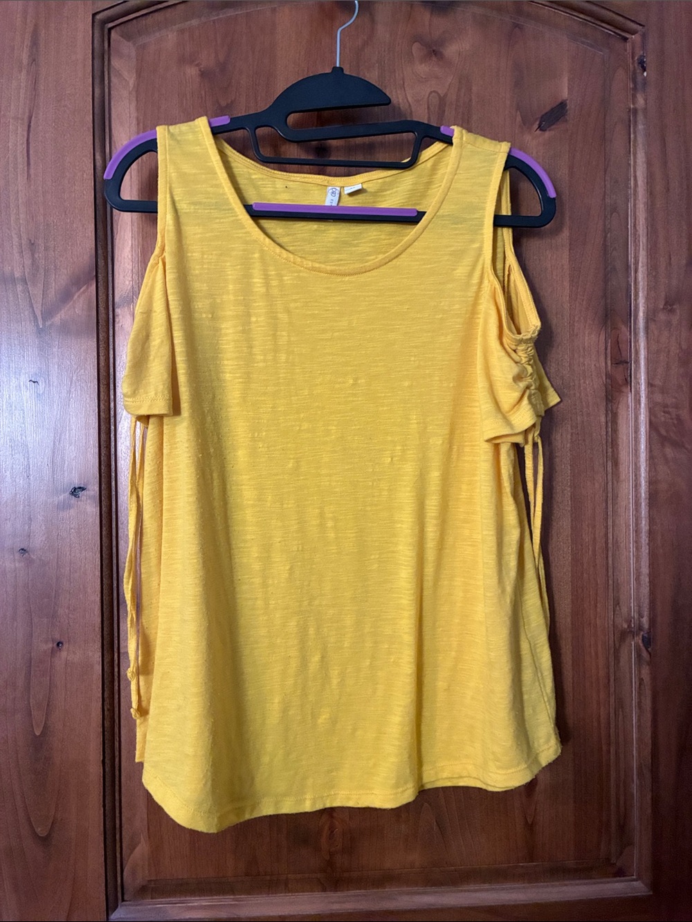 Yellow Cold-Shoulder Women's Top - Casual Summer Tee